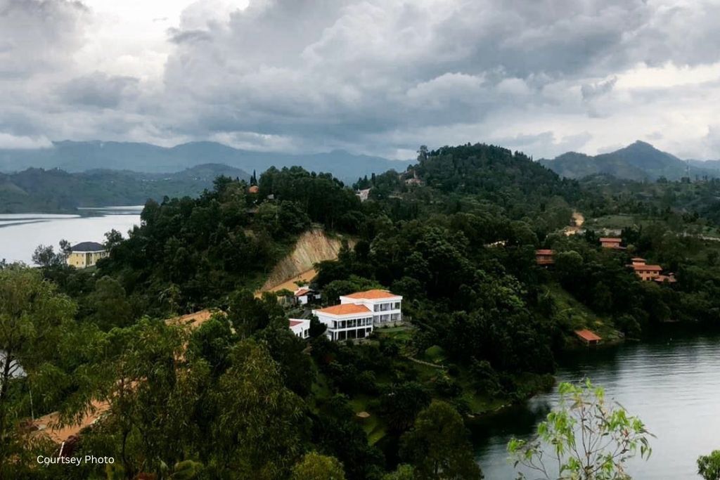 Inn On The Lake In Kibuye